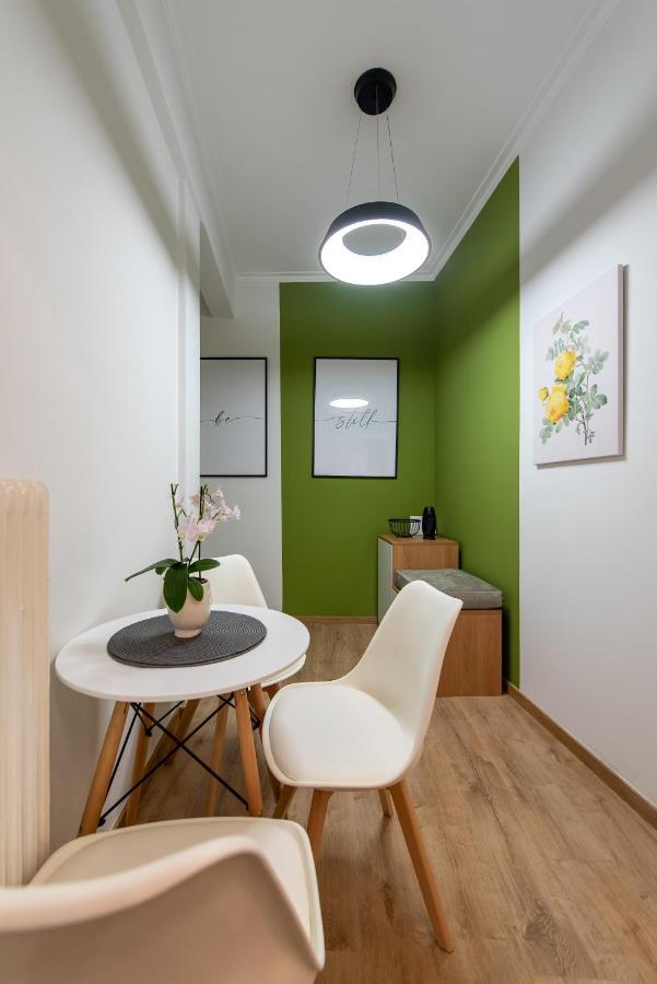 Medluxe Cozy Apartment! Athena Bagian luar foto