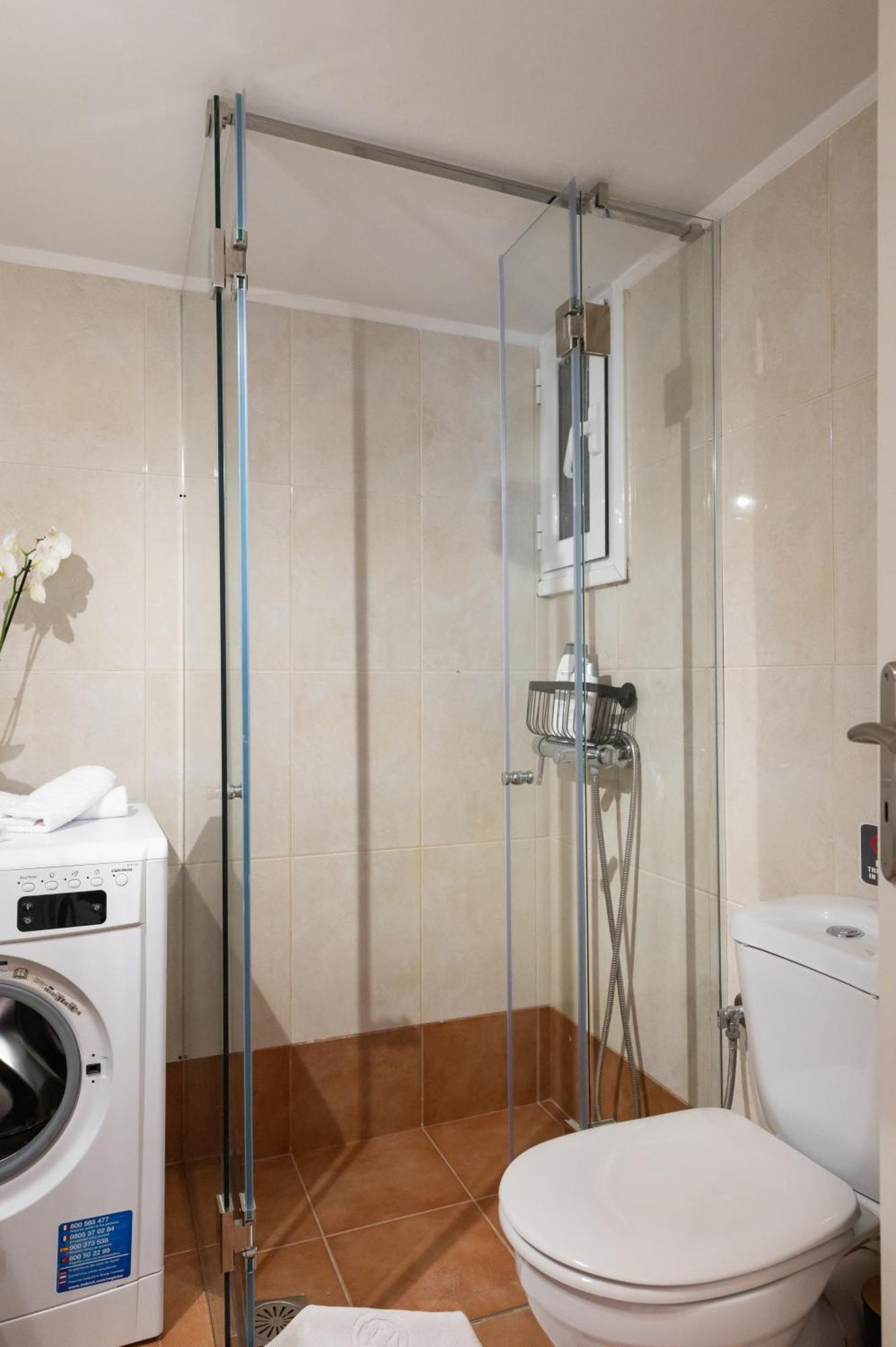 Medluxe Cozy Apartment! Athena Bagian luar foto